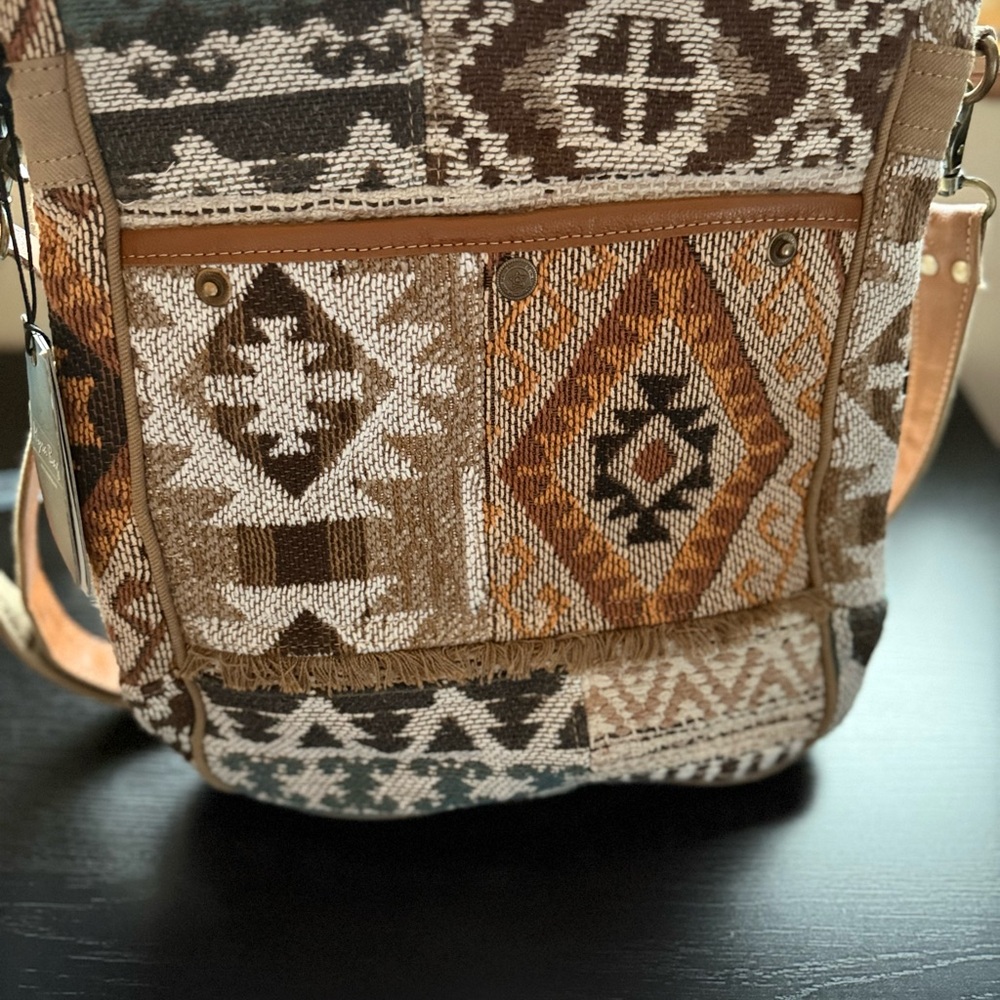 Myra Sonoran Sands Aztec Western Crossbody Bag Boho Woven Canvas NWT - Picture 4 of 11